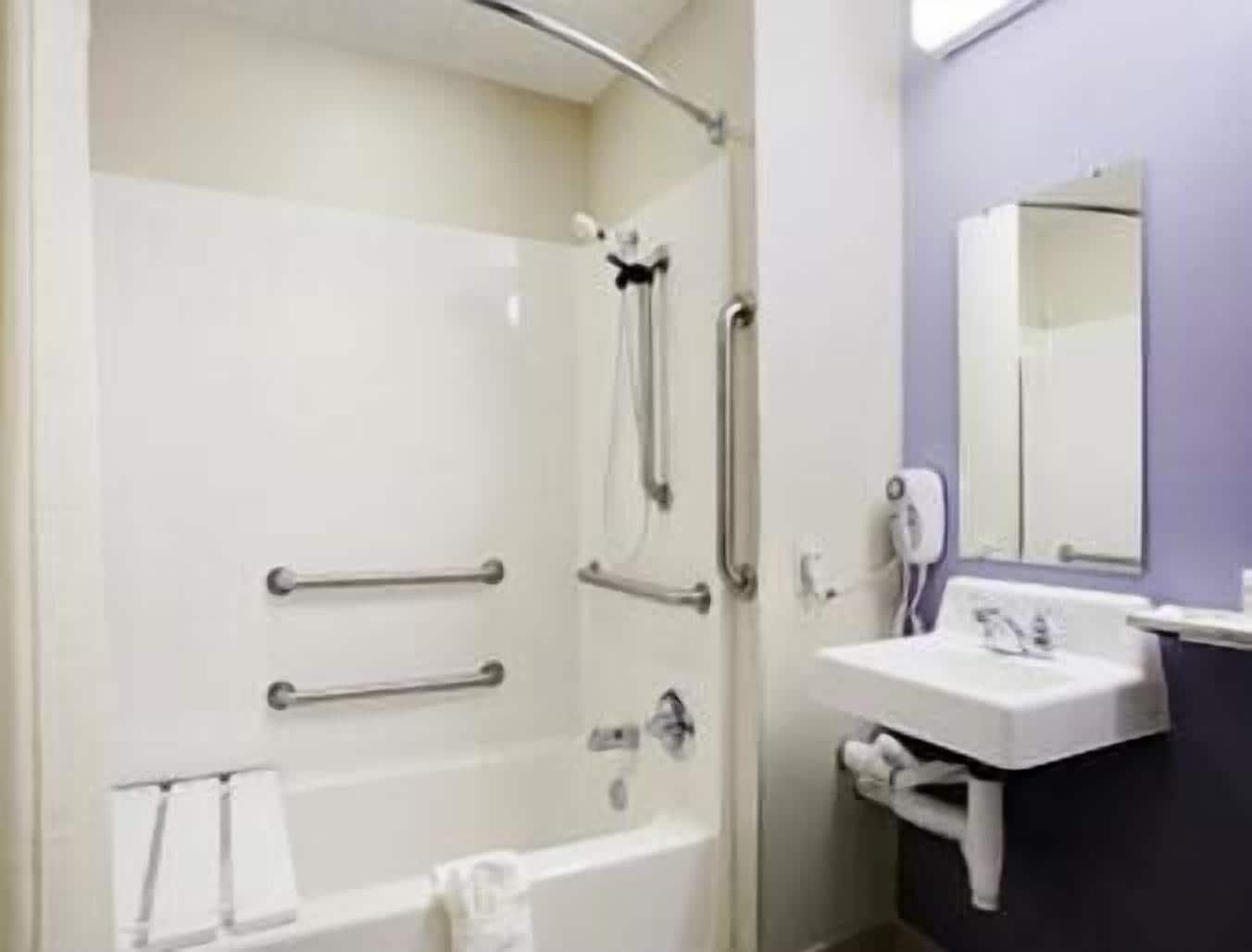 Microtel Inn & Suites By Wyndham Ozark Phòng bức ảnh